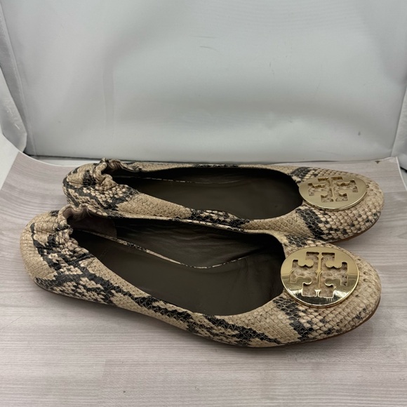 Tory Burch Cream and Black Flats with Iconic Medallion - Picture 2 of 5